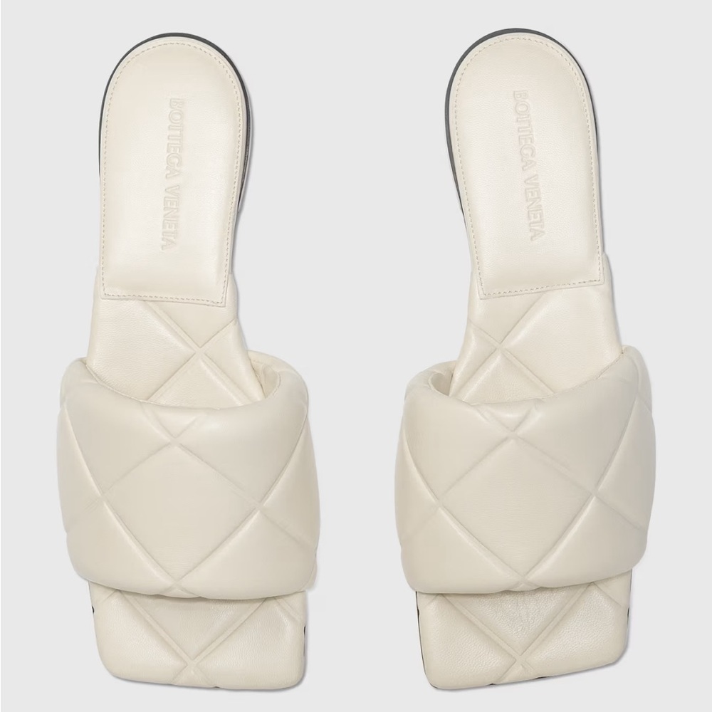 Bottega Veneta Women's Rubber Lido Flat Quilted Slide Sandals